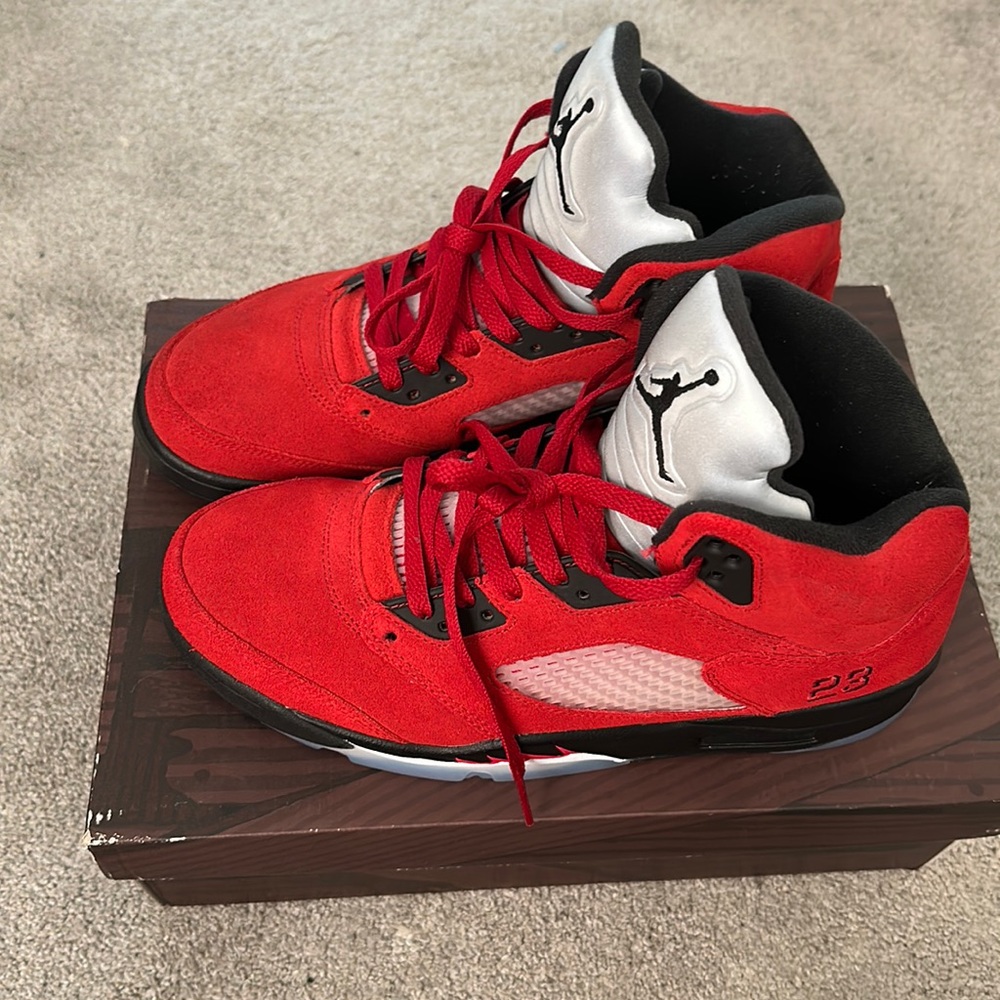 Jordan 5 Raging Bull - Picture 1 of 7